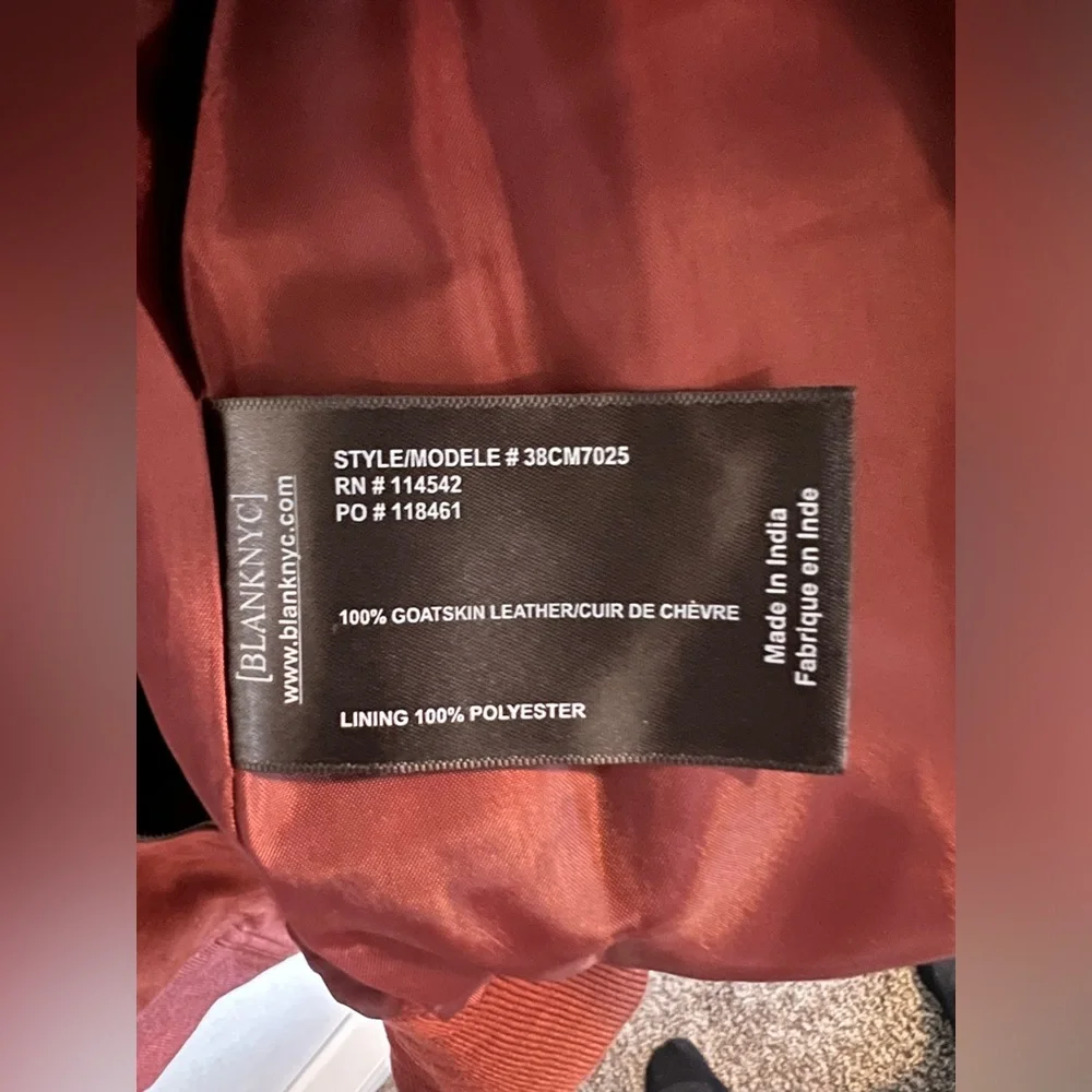 🌟 Sleek Burgundy 100% Goatskin Suede Bomber Jacket by Blank NYC 🌟
